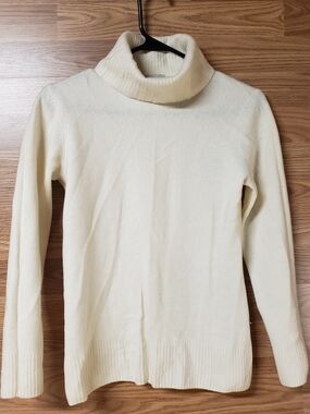 Caslon Cream Cowl Neck Turtleneck Sweater 100% Cashmere